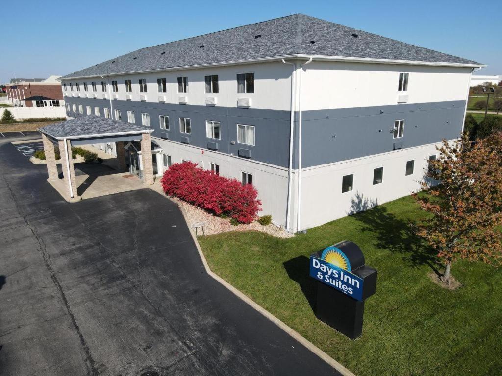 Days Inn & Suites By Wyndham Ромеовилл Экстерьер фото